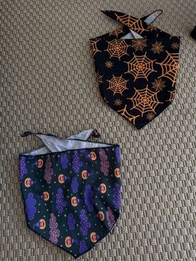 Dog bandana for hallowen. Size: M/L